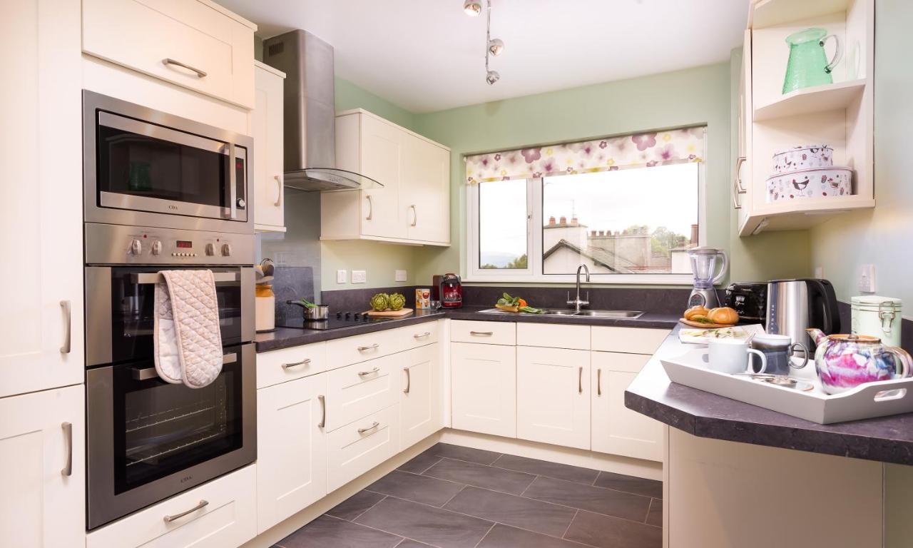 Bow Peak Apartment Боунес он Уиндърмиър Екстериор снимка